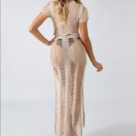 Elegantly Beige Shredded Sexy Cotton Knit Set W/Slit Skirt & Long Tie Wrap Top - Picture 4 of 9
